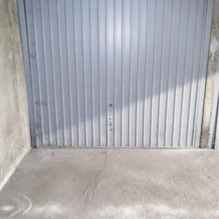 Garage/box 12 m² Saint Etienne