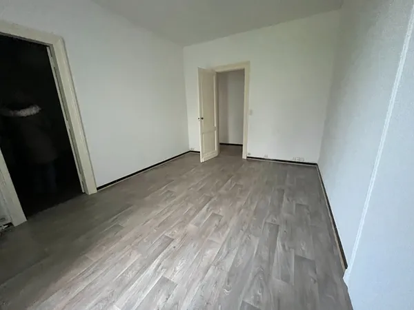 Bureau 92 m²