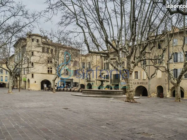 Maison 4 pièces 236 m²