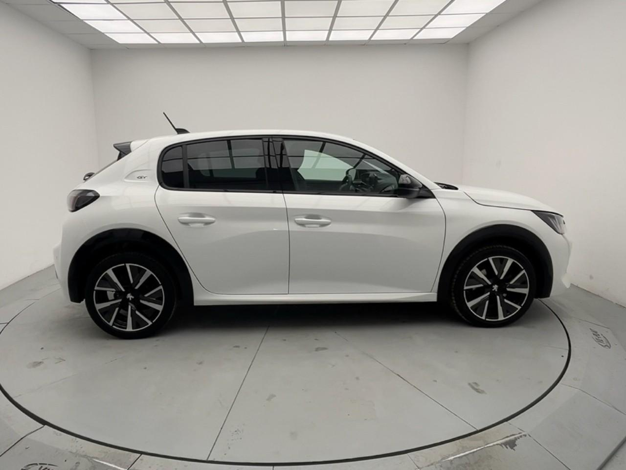 Peugeot 208 puretech 100 s&s bvm6 gt — photo 6