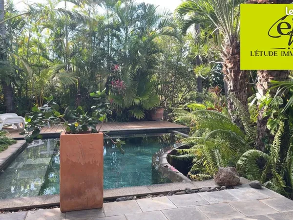 Maison 5 pièces 140 m²