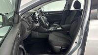 Renault Mégane 1.5 Blue dCi 115ch Evolution — photo 12