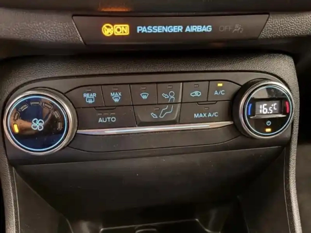 Ford Fiesta active 1.0 ecoboost 100ch s&amp;s pack euro6.2 — photo 7