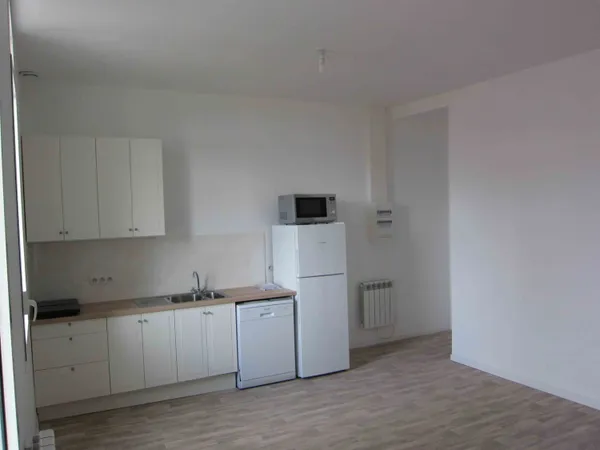 T2 38m² + 5m² de balcon sur jardin Bordeaux Nansouty Barrière de Toulouse