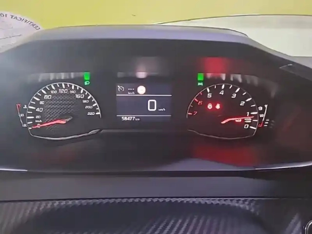Peugeot 208 puretech 100 s&amp;s bvm6 — photo 94