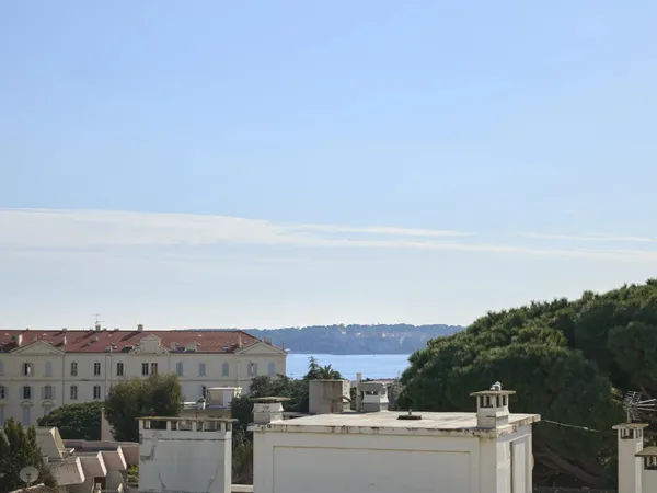 Appartement vue mer dernier étage Cannes Basse Californie