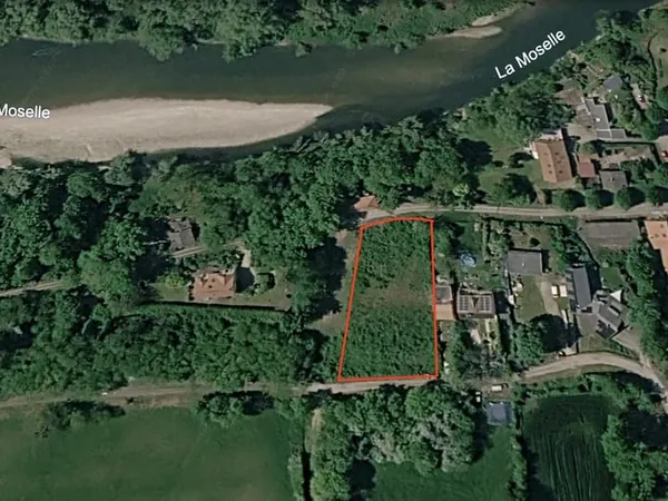 Velle-sur-Moselle Terrain plat constructible 1 845 m2 plei