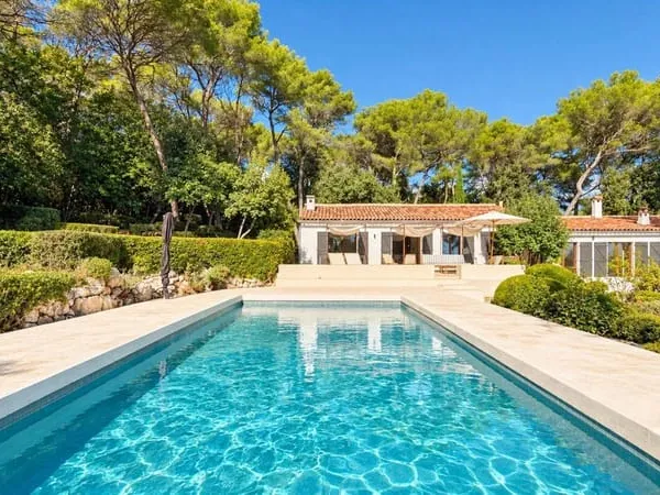 Maison de plain-pied 4 pièces 159 m²