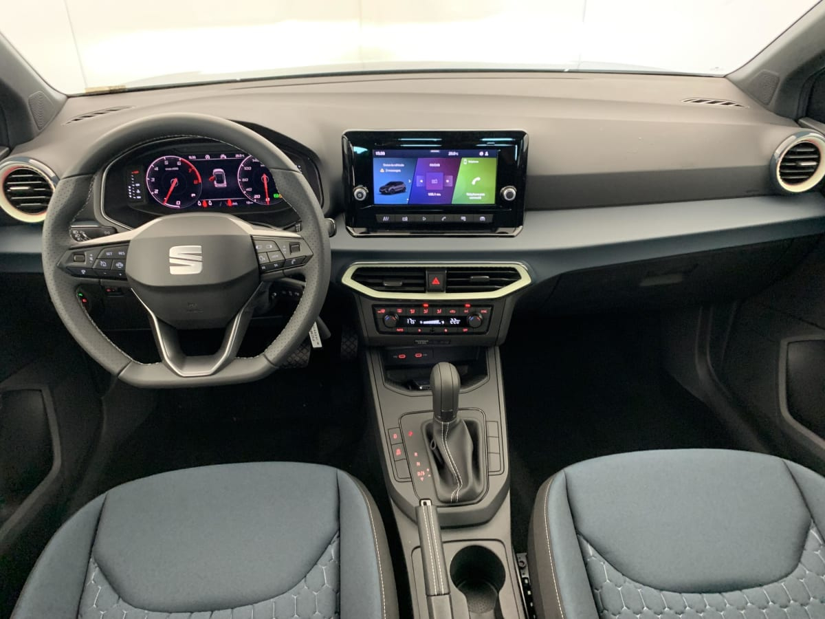 Seat Arona — photo 13