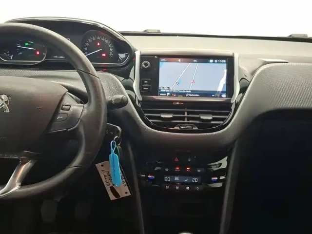 Peugeot 2008 bluehdi 100ch s&amp;s bvm5 — photo 14