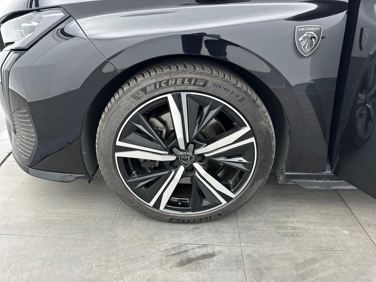 Peugeot 308 phev 225 e-eat8 gt pack — photo 14