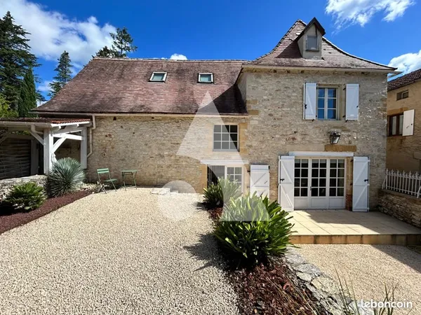 Maison 7 pièces 200 m²