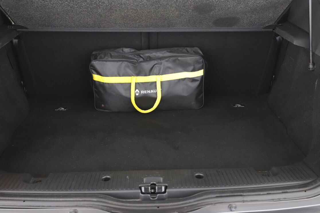 Renault Twingo 1.0 SCe Zen — photo 16