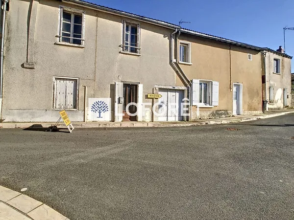 Ensemble immobilier à Saint Jean De Thouars :
