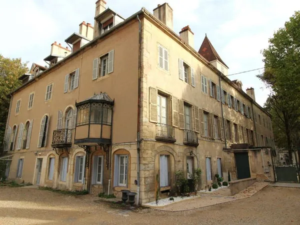 Appartement 2 pièces 63 m²