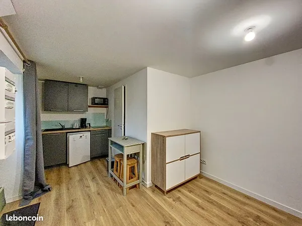 Studio 1 pièce 16 m²