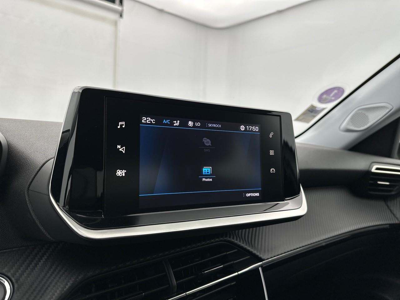 Peugeot 2008 puretech 130 s&s eat8 allure — photo 24