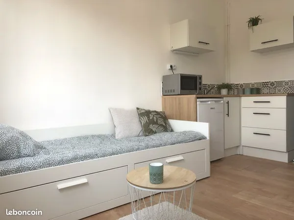 Appartement 1 pièce 11m2 meublé