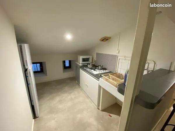 Studio meublé à louer