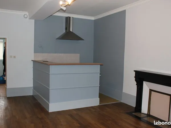 F2Centre CHAUFFAGE INCLUS 450+145euros