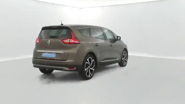 Renault Scenic grand  blue dci 120 — photo 14