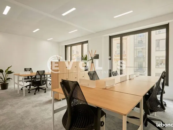 Bureaux 158 m²