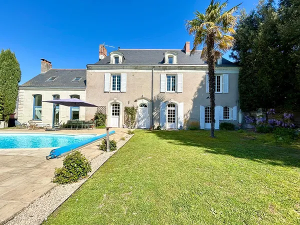 Maison 10 pièces 278 m²