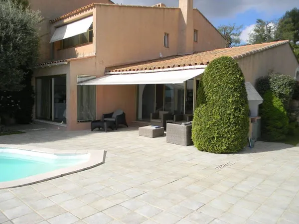 Maison 5 pièces 130 m²