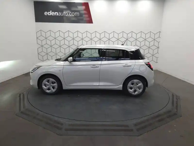 Suzuki Swift 1.2 dualjet hybrid — photo 50