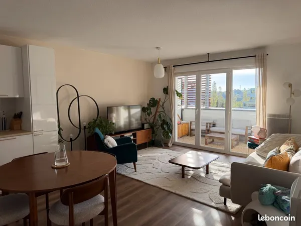 T3 rénové 64 m² avec balcon et parking - Bayonne