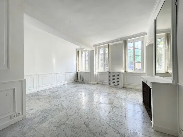 Maison de ville 6 pièces de 102.02 m² - Centre-ville de Saint-Germain-en-Laye