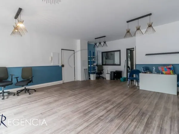 Local commercial 60 m²