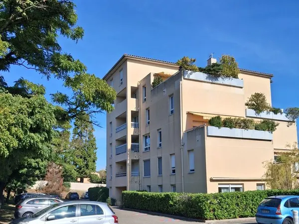 A vendre appartement T2 à st Genis Laval