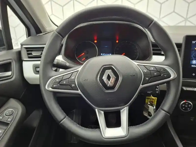 Renault Clio tce 90 — photo 37