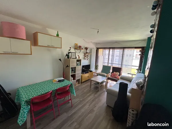 Chamalières - T2 lumineux de 47,75 m² avec balcon, garage et cave