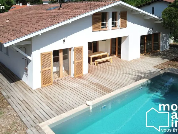 Maison 6 pièces 151 m²
