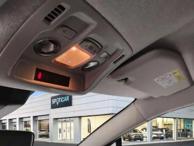 Citroën C3 puretech 110 ch eat6 max — photo 25