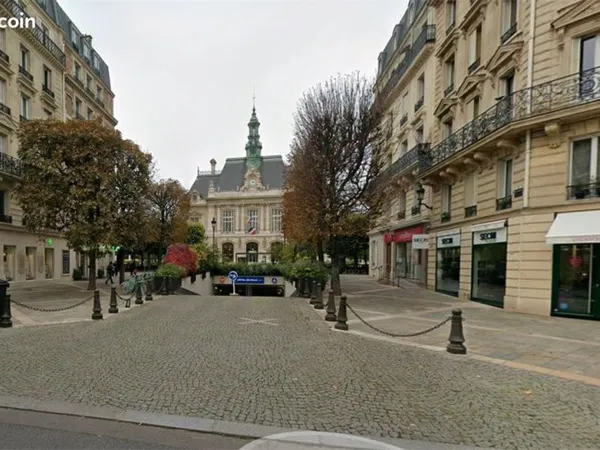Boutique 200 m² LEVALLOIS PERRET