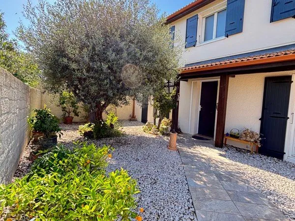 Maison familiale de 160 m2 sur RODILHAN avec 500 m2 de terrain