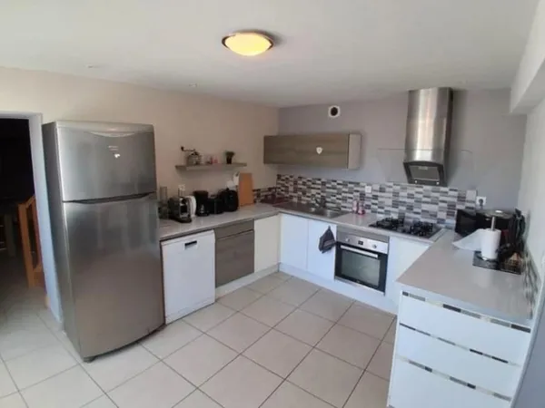 Maison 5 pièces 140 m²