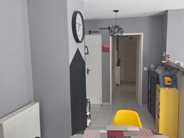 APPARTEMENT T3 de 68m² - DERNIER ETAGE avec ascenseur