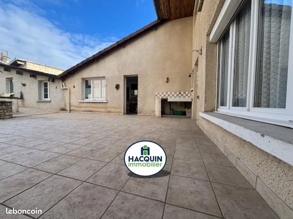 Maison 7 pièces 150 m²