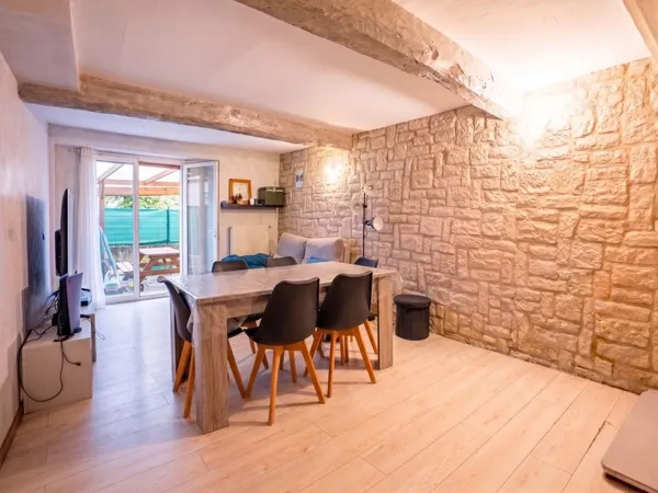 Maison T4 de 102 m2 à Villieu-Loyes-Mollon 01800