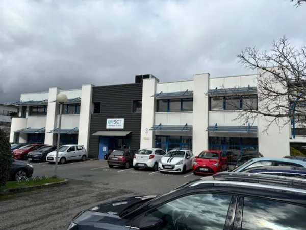 Bureaux 650 m²