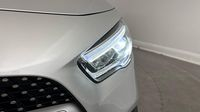 Mercedes Gla 200 d 150ch AMG Line 8G-DCT — photo 17