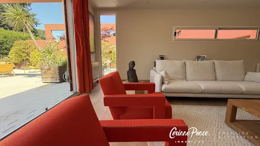 Appartement 6 pièces 217 m²