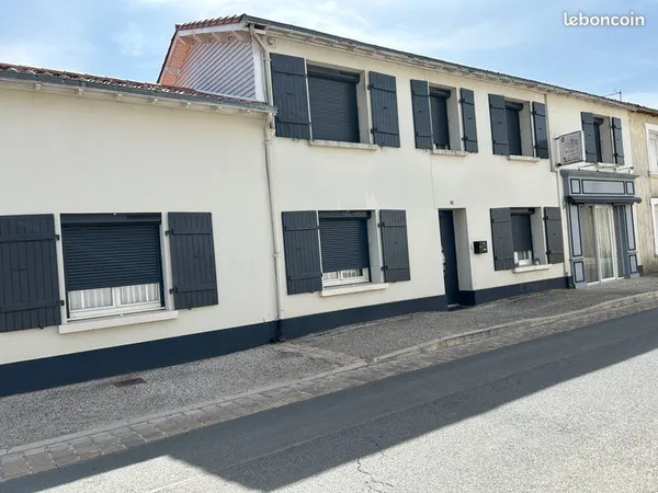 Maison+local commercial+dépendances+piscine