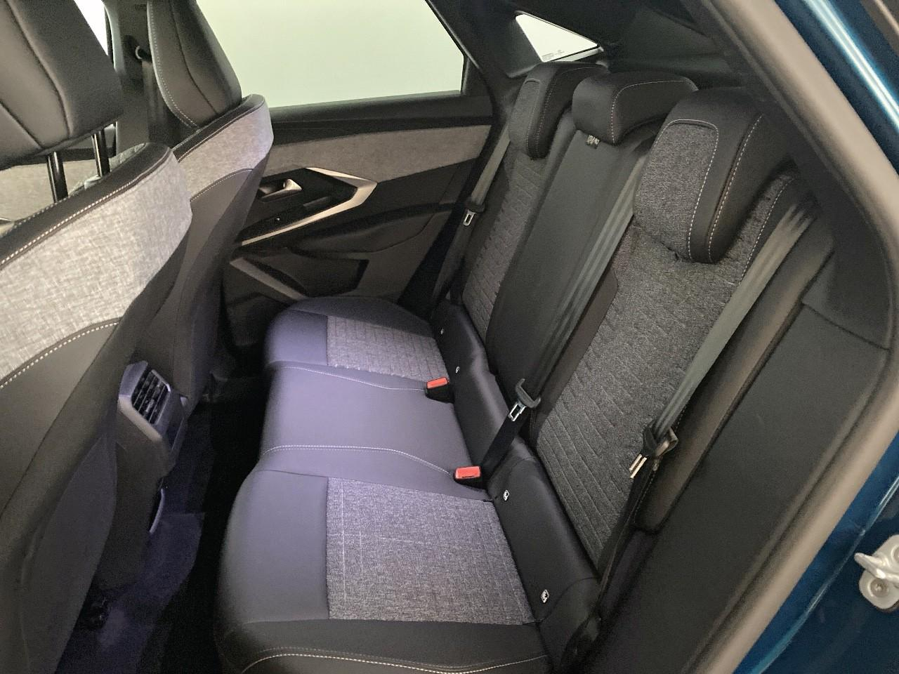 Peugeot 3008 hybrid 145 e-dcs6 allure — photo 10