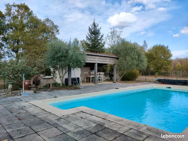 Maison indépendante, 4 chambres, Piscine, vues Pyrénées