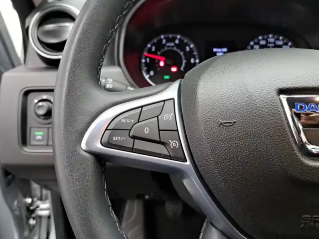 Dacia Duster eco-g 100 4x2 — photo 31
